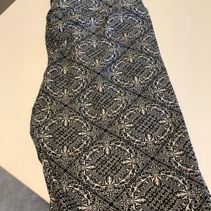 Lularoe leggings never worn !